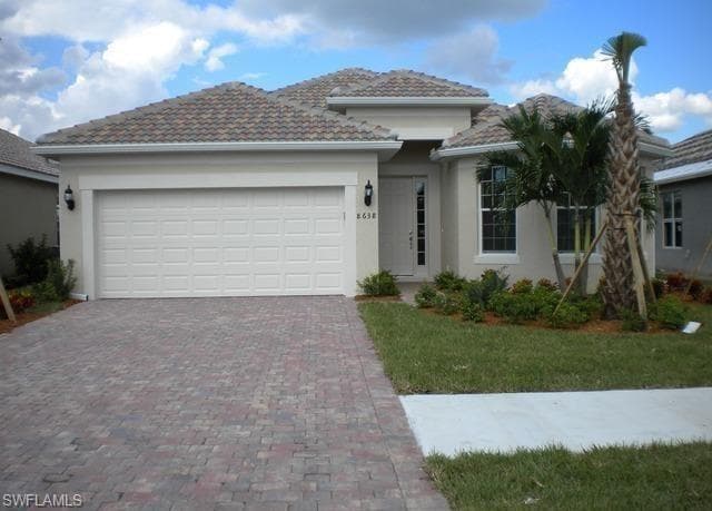 8638 Veronawalk CIR NAPLES, FL 34114