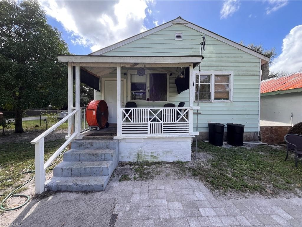 345 fraser AVE LABELLE, FL 33935