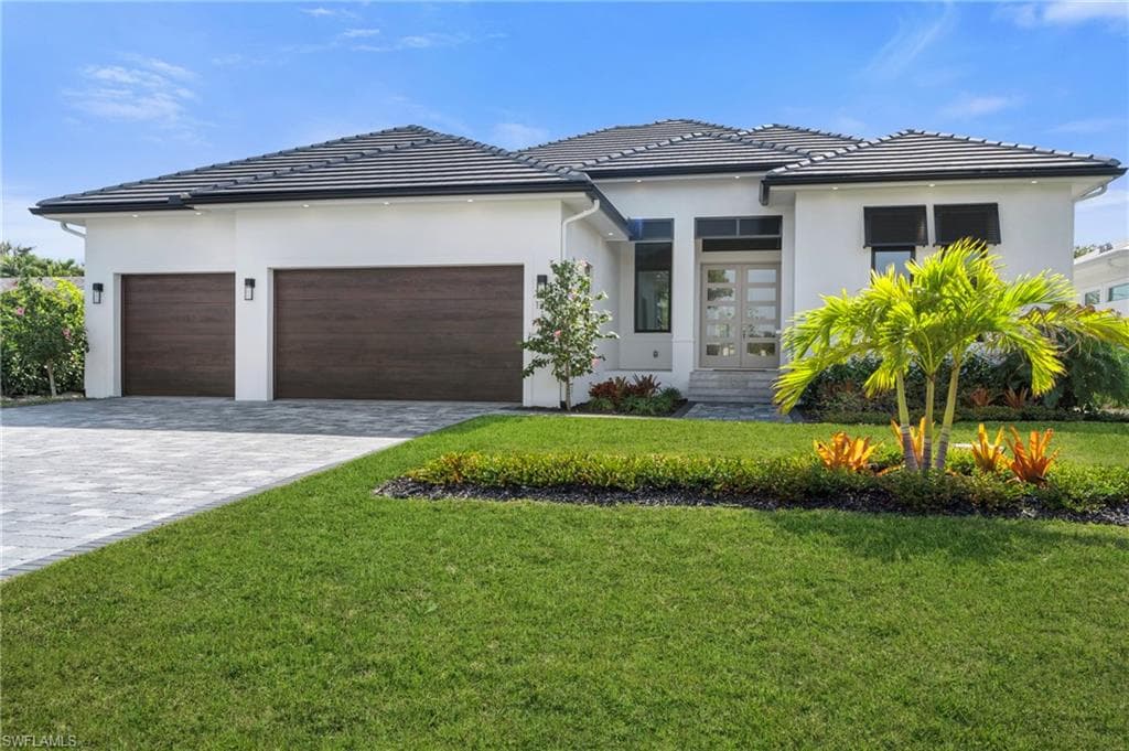 1238 14th AVE N NAPLES, FL 34102