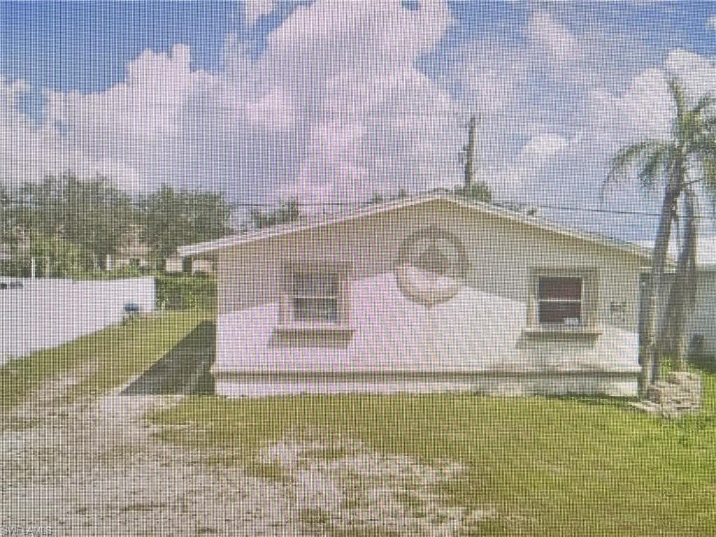 1727 Maple DR FORT MYERS, FL 33907
