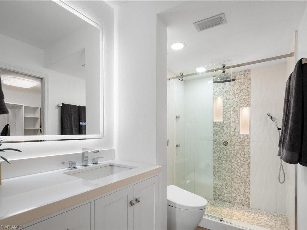 5792 DEAUVILLE CIR A102 NAPLES, FL 34112