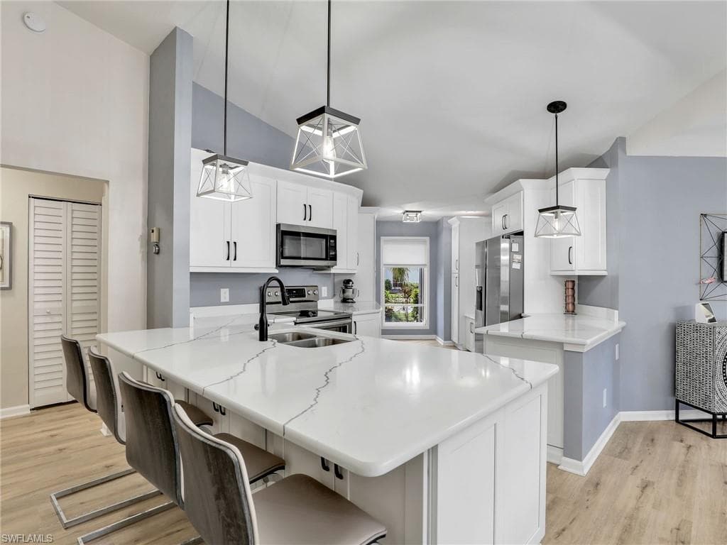21701 Sungate CT ESTERO, FL 33928