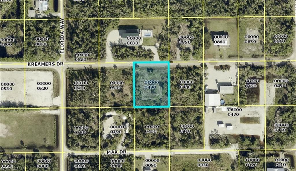 7057 Kreamers DR BOKEELIA, FL 33922