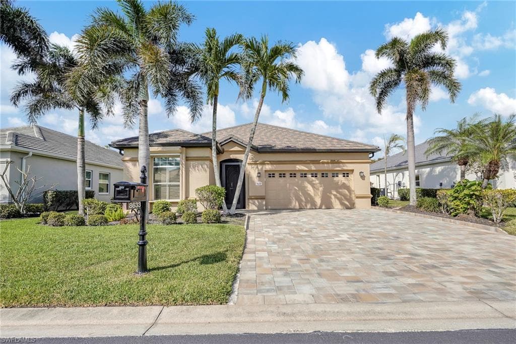 8633 Brittania DR FORT MYERS, FL 33912