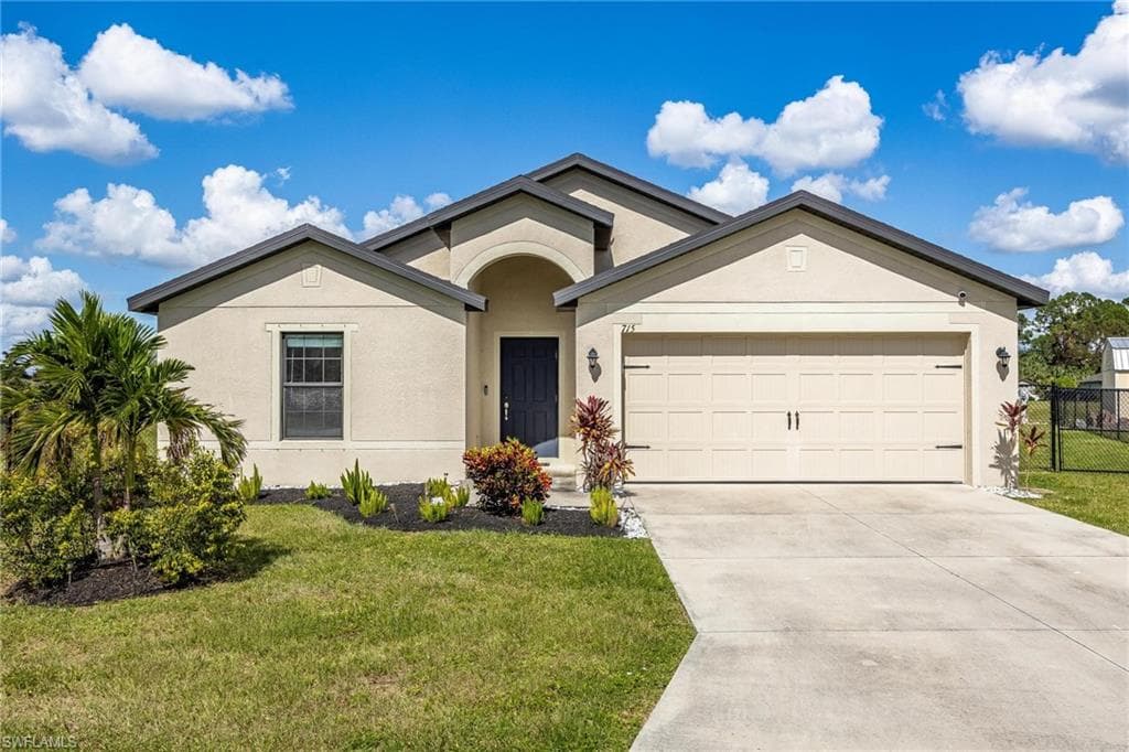 715 Morningview CT LEHIGH ACRES, FL 33974
