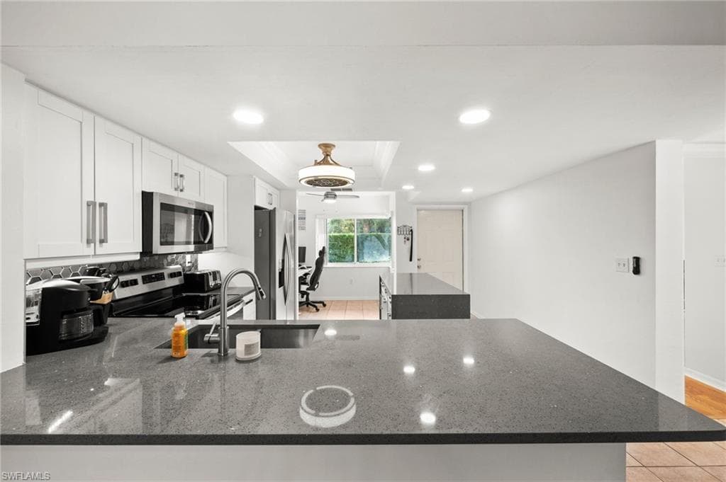 15171 Cedarwood LN 3102 NAPLES, FL 34110