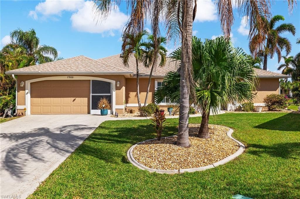 7500 Carissa PUNTA GORDA, FL 33955
