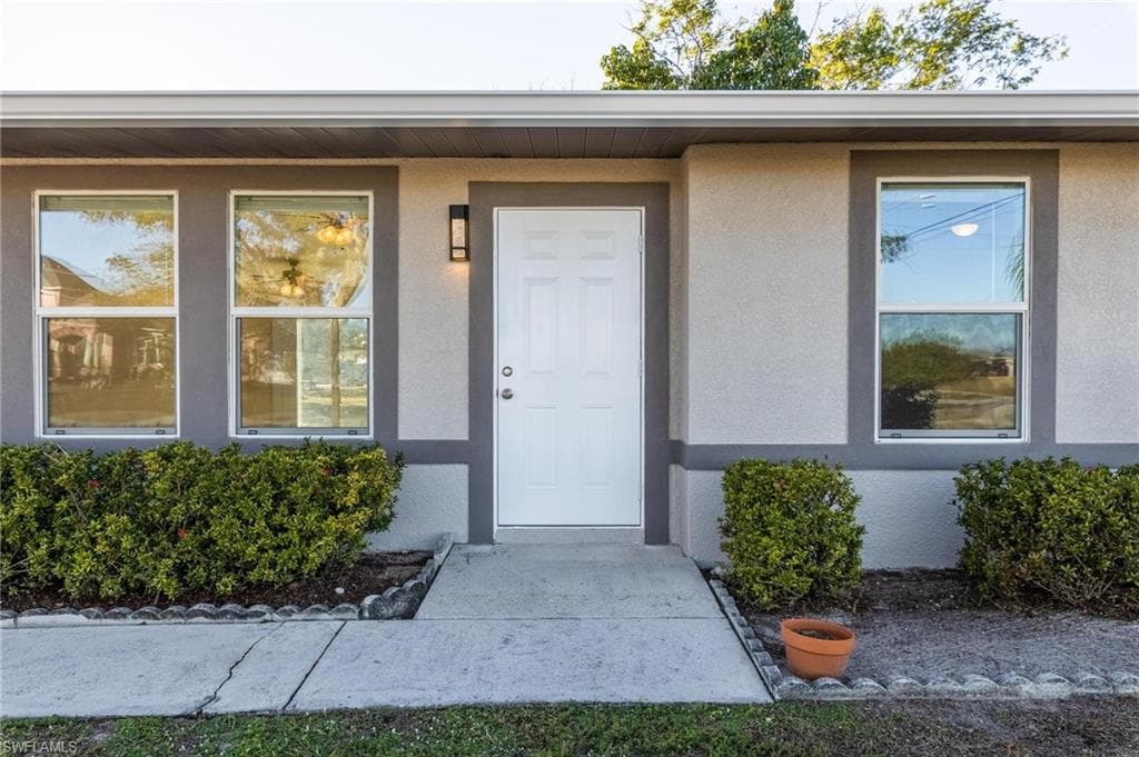 1730 NE 16th PL CAPE CORAL, FL 33909