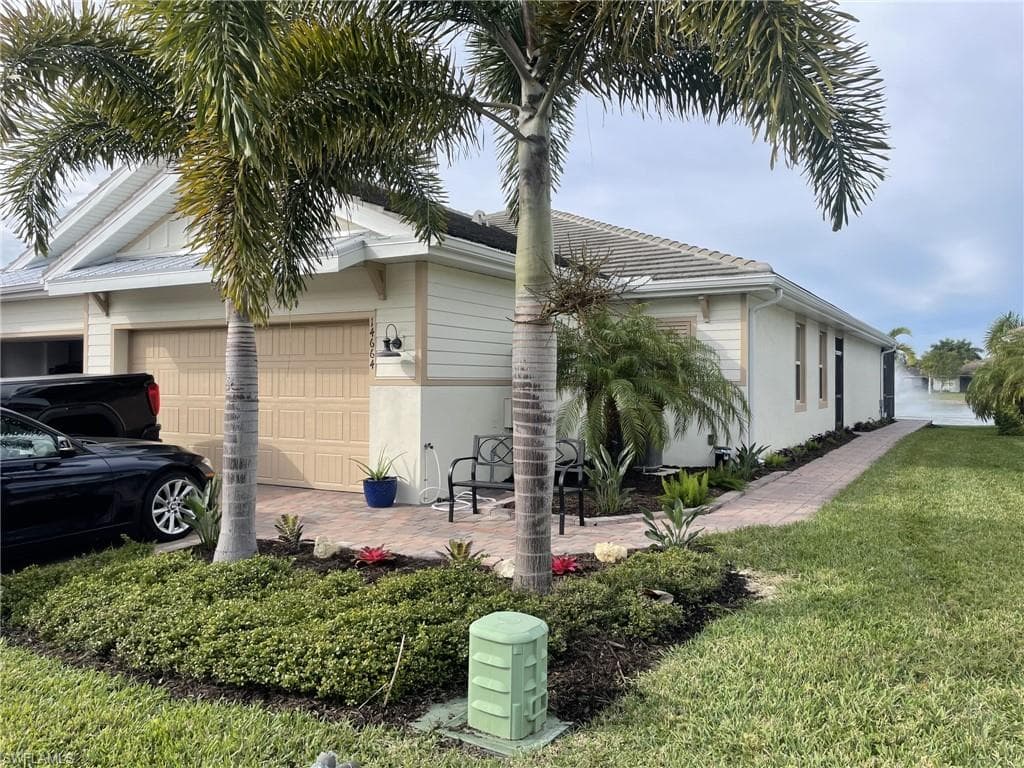 14664 Edgewater CIR NAPLES, FL 34114