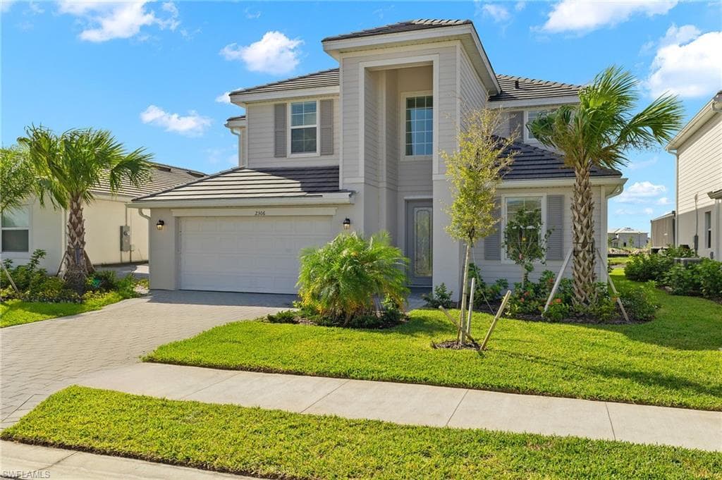 2306 Avocado LN NAPLES, FL 34120
