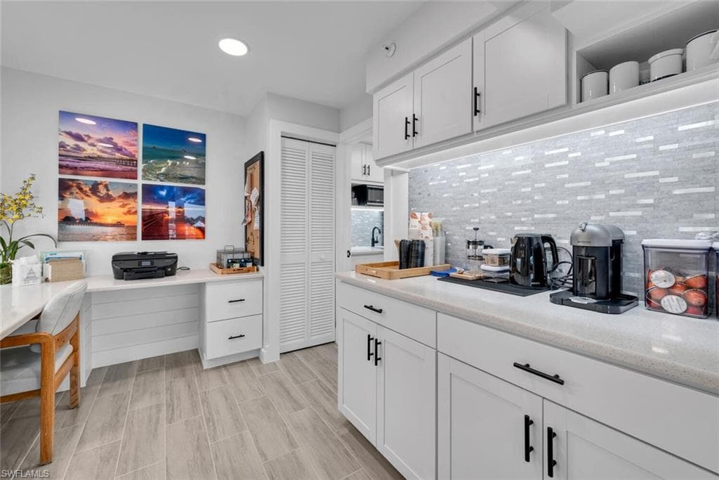 900 Broad AVE S 2C NAPLES, FL 34102