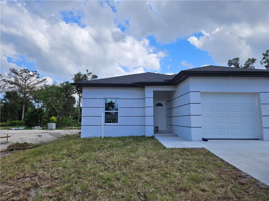 597 Carolina AVE FORT MYERS, FL 33905