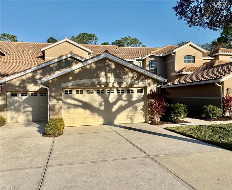 8575 Danbury BLVD 7-204 NAPLES, FL 34120