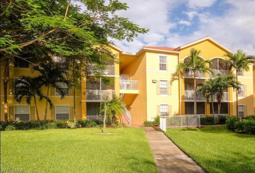4149 Residence DR 801 FORT MYERS, FL 33901