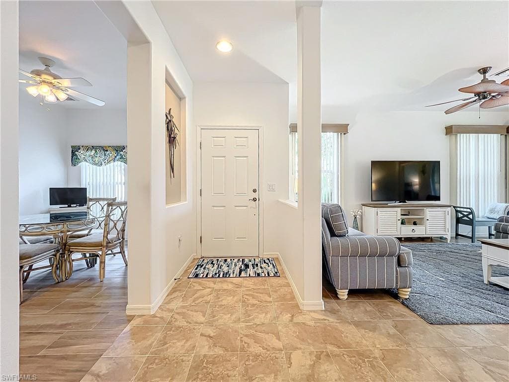 20920 Calle Cristal LN 1 NORTH FORT MYERS, FL 33917