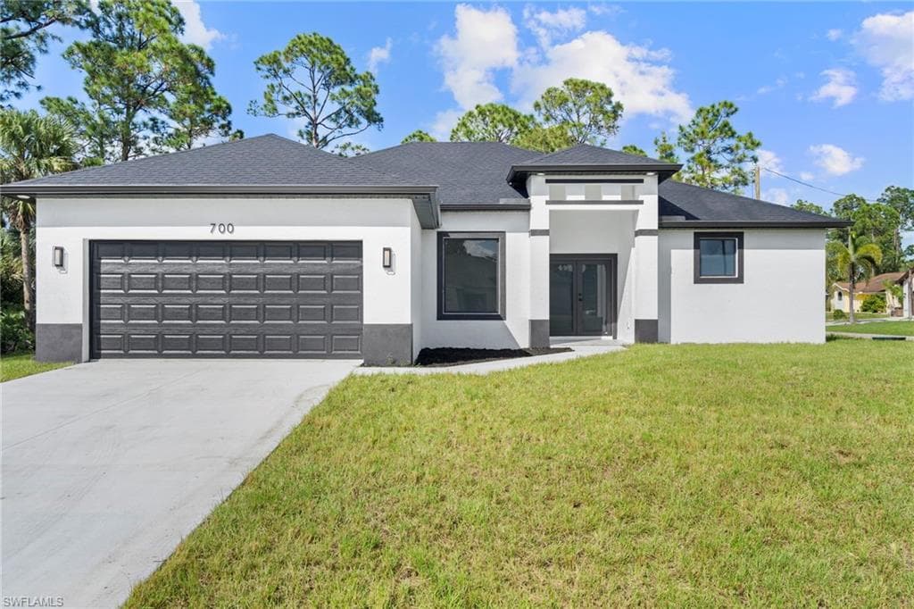 700 W 7th ST LEHIGH ACRES, FL 33972