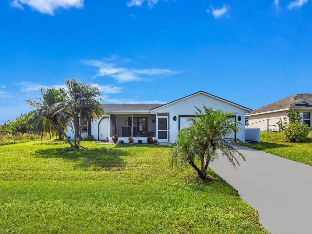 2603 44th ST SW LEHIGH ACRES, FL 33976