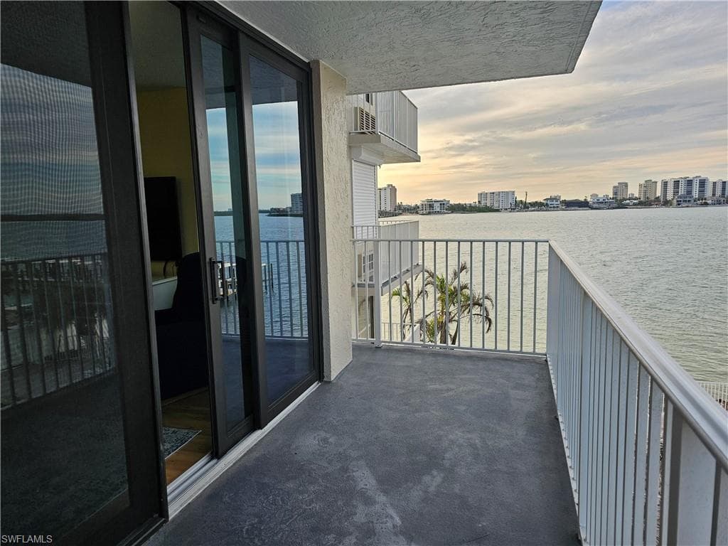 8701 Estero BLVD 204 BONITA SPRINGS, FL 33931