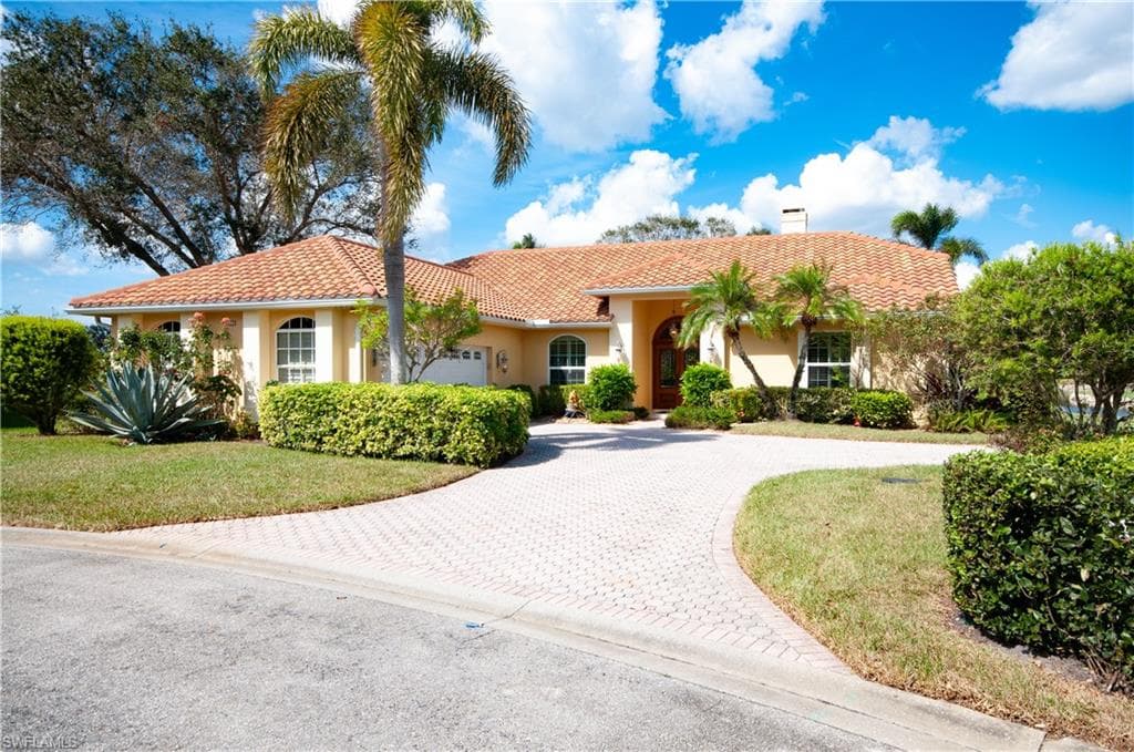 28420 Rochester CT BONITA SPRINGS, FL 34135
