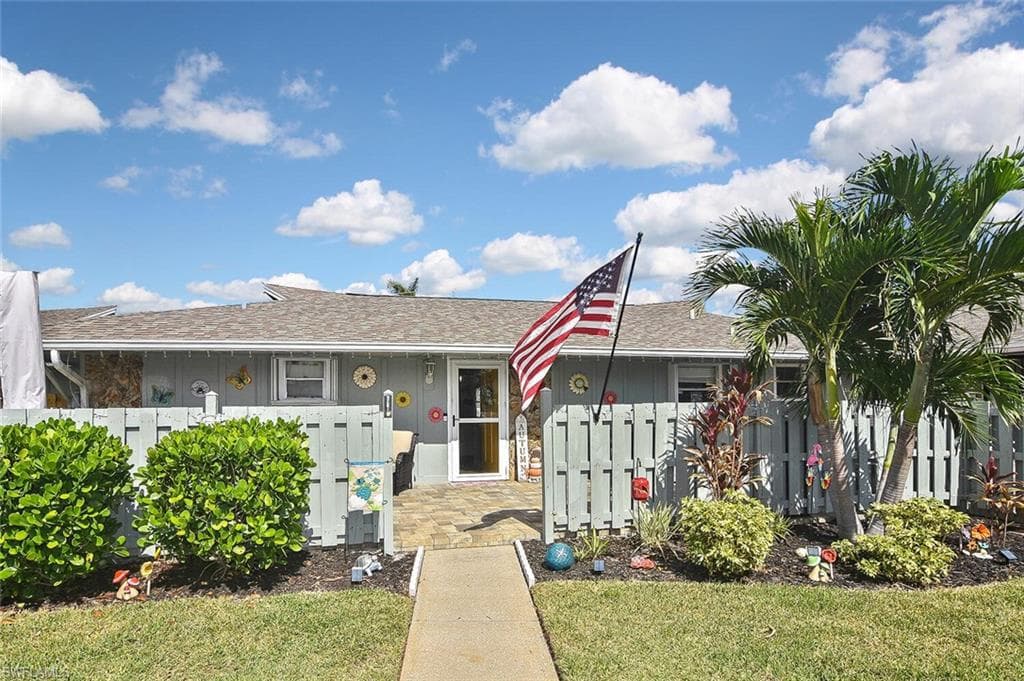 4261 Island CIR 5 FORT MYERS, FL 33919