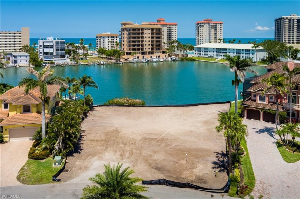 141 Conners AVE NAPLES, FL 34108