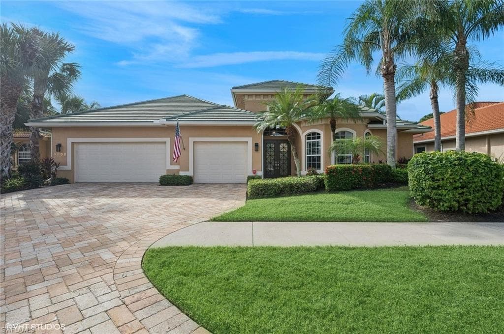 4908 Rustic Oaks CIR NAPLES, FL 34105