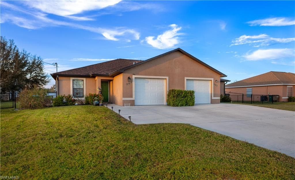 905/909 Mohawk PKWY CAPE CORAL, FL 33914
