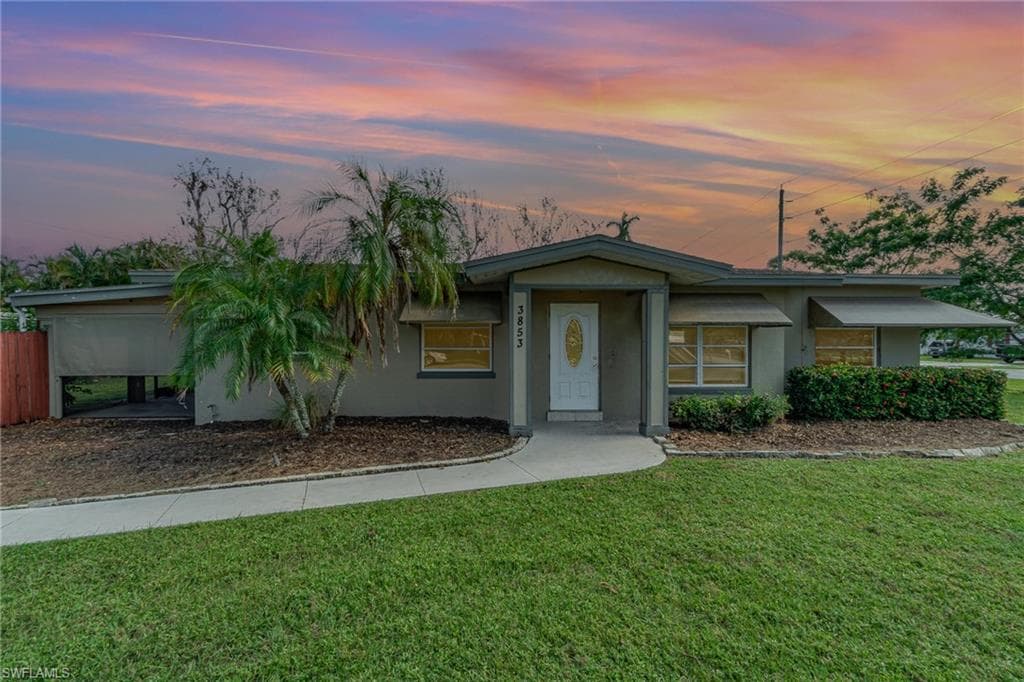 3853 Lake ST FORT MYERS, FL 33901