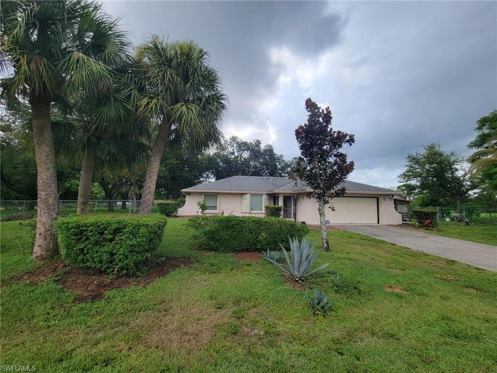 173 Carlisle AVE S LEHIGH ACRES, FL 33974