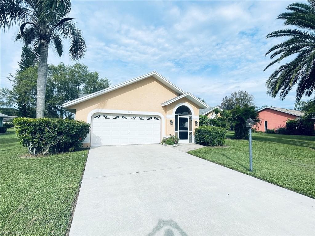 546 Whispering Wind BEND LEHIGH ACRES, FL 33974