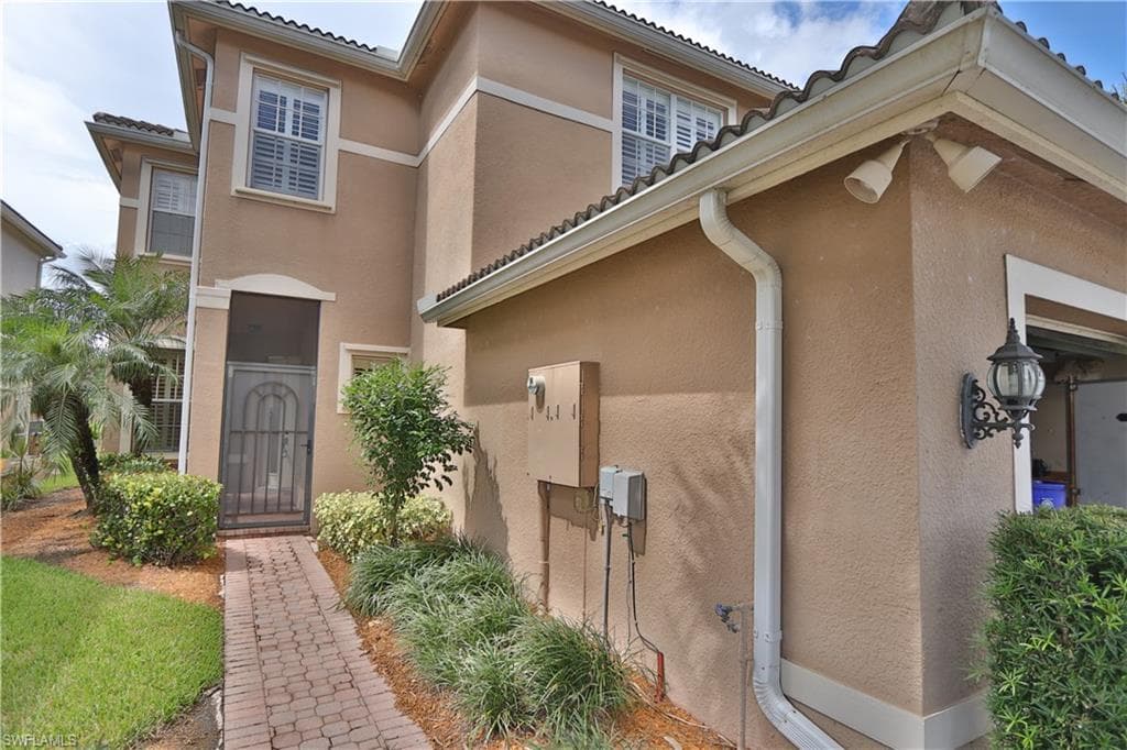 10331 Carolina Willow DR FORT MYERS, FL 33913
