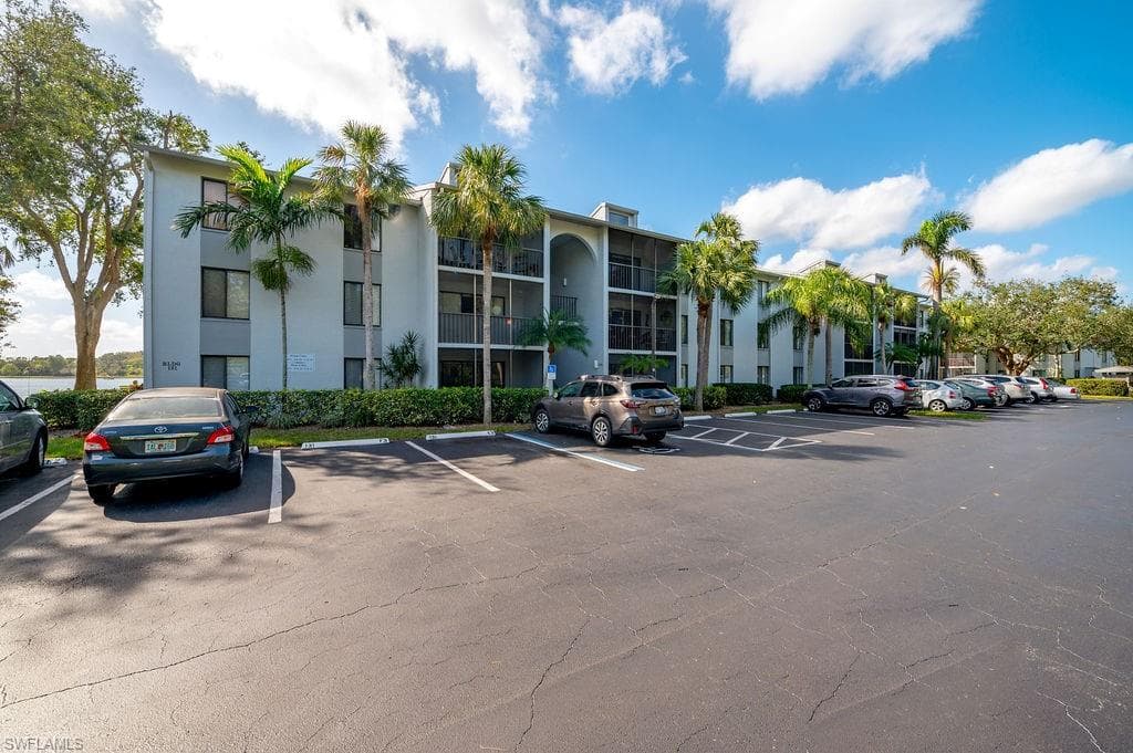9930 Sailview CT 18 FORT MYERS, FL 33905