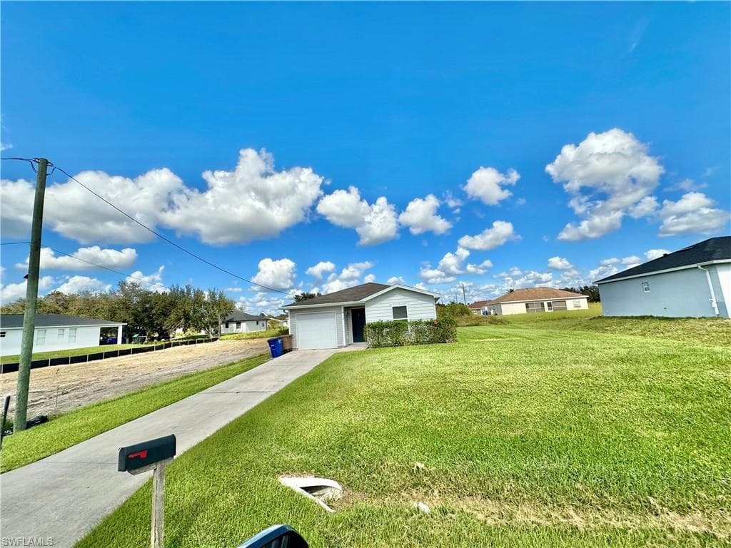 4118 8th ST SW LEHIGH ACRES, FL 33976