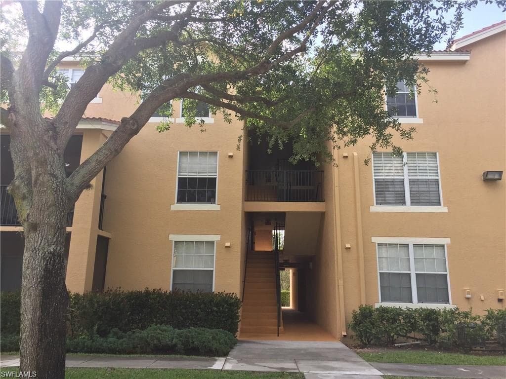 8717 River Homes LN 5302 BONITA SPRINGS, FL 34135