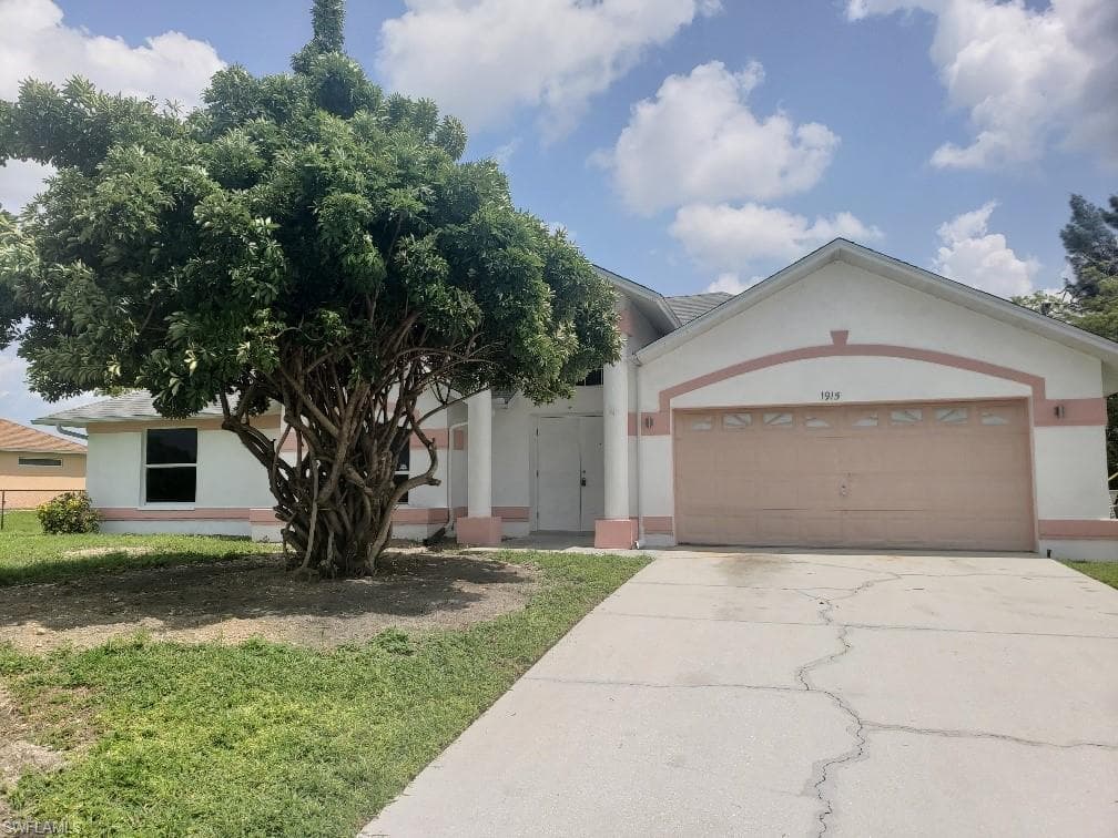 1915 NE 21st AVE CAPE CORAL, FL 33909