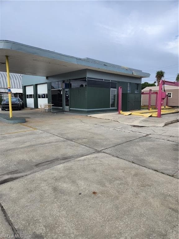 1100 N Tamiami TRL NORTH FORT MYERS, FL 33903