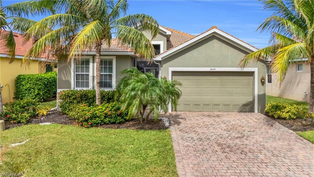 8640 Banyan Bay BLVD FORT MYERS, FL 33908