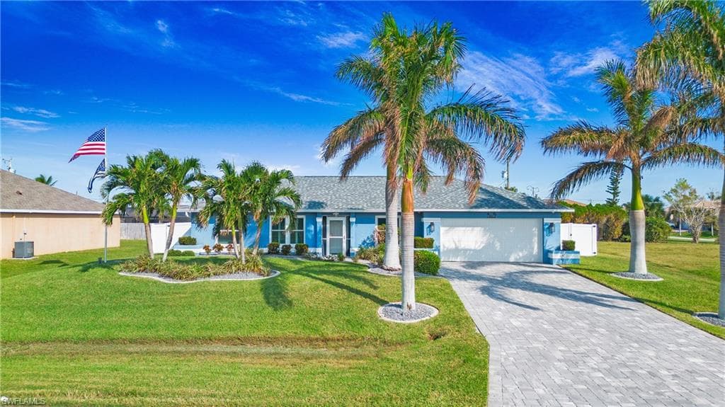 1107 SW 41st TER CAPE CORAL, FL 33914
