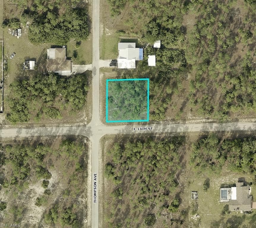 1301 14th ST LEHIGH ACRES, FL 33972