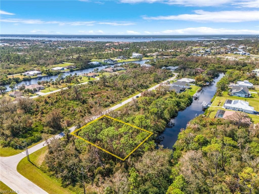 13301 Palau CIR PORT CHARLOTTE, FL 33953