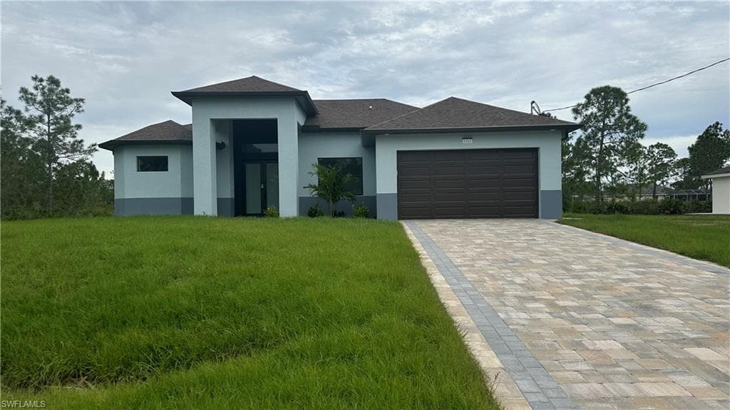 1312 Henry AVE LEHIGH ACRES, FL 33972
