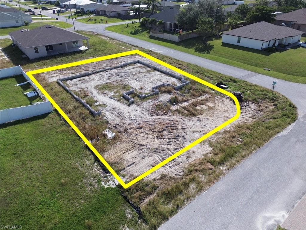 1914 NW 20th TER CAPE CORAL, FL 33993