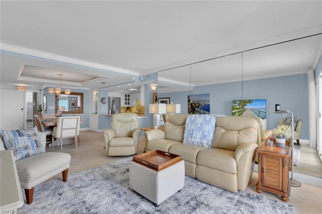 3443 Gulf Shore BLVD N 710 NAPLES, FL 34103