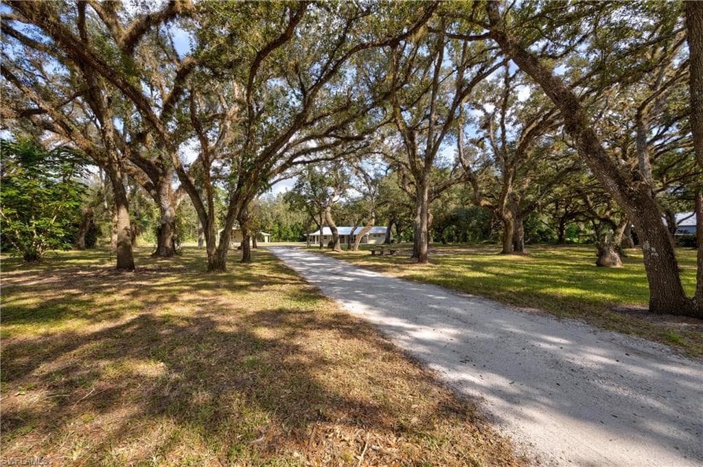 2360 Old N River RD LABELLE, FL 33935