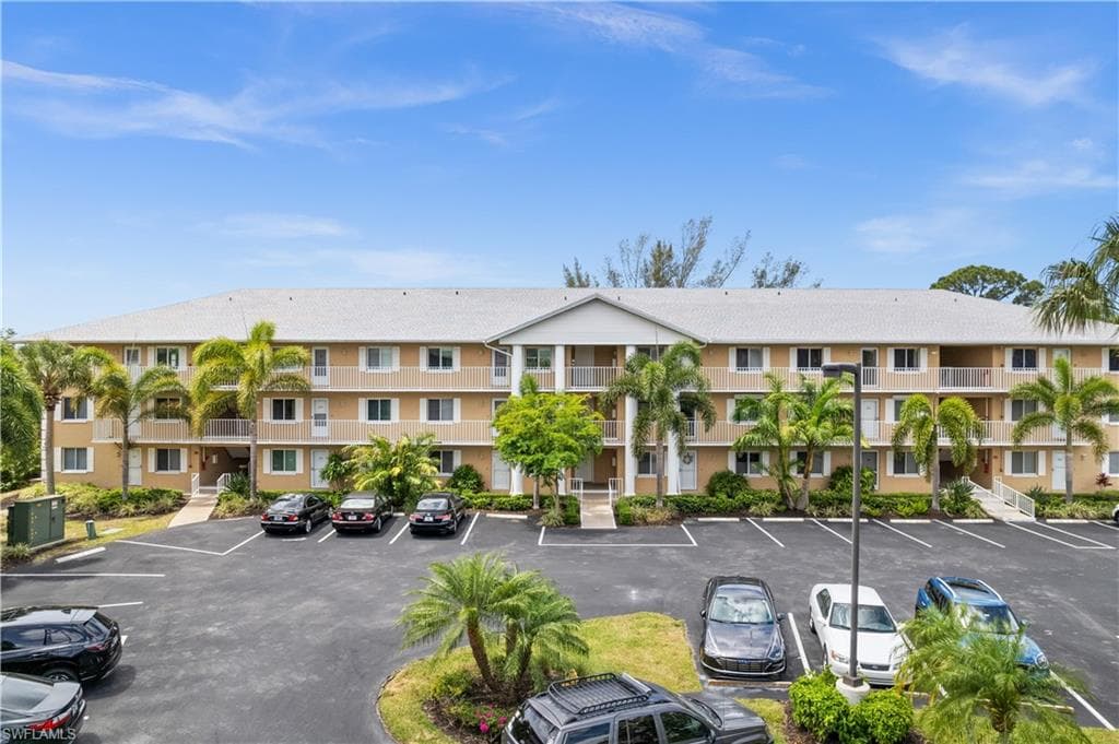 3041 Sandpiper Bay CIR H305 NAPLES, FL 34112