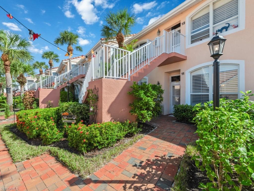 2036 Cascades DR 5211 NAPLES, FL 34112