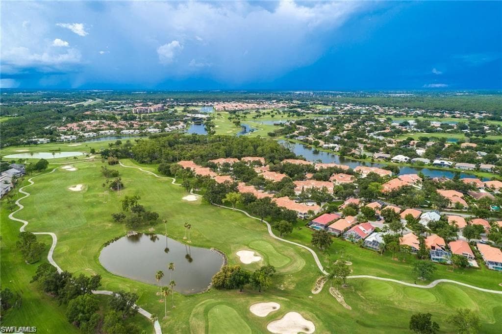 85 Silver Oaks CIR 6204 NAPLES, FL 34119
