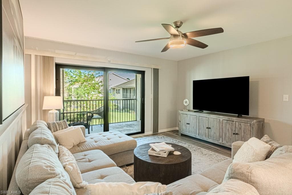 910 Vanderbilt Beach RD 323 NAPLES, FL 34108