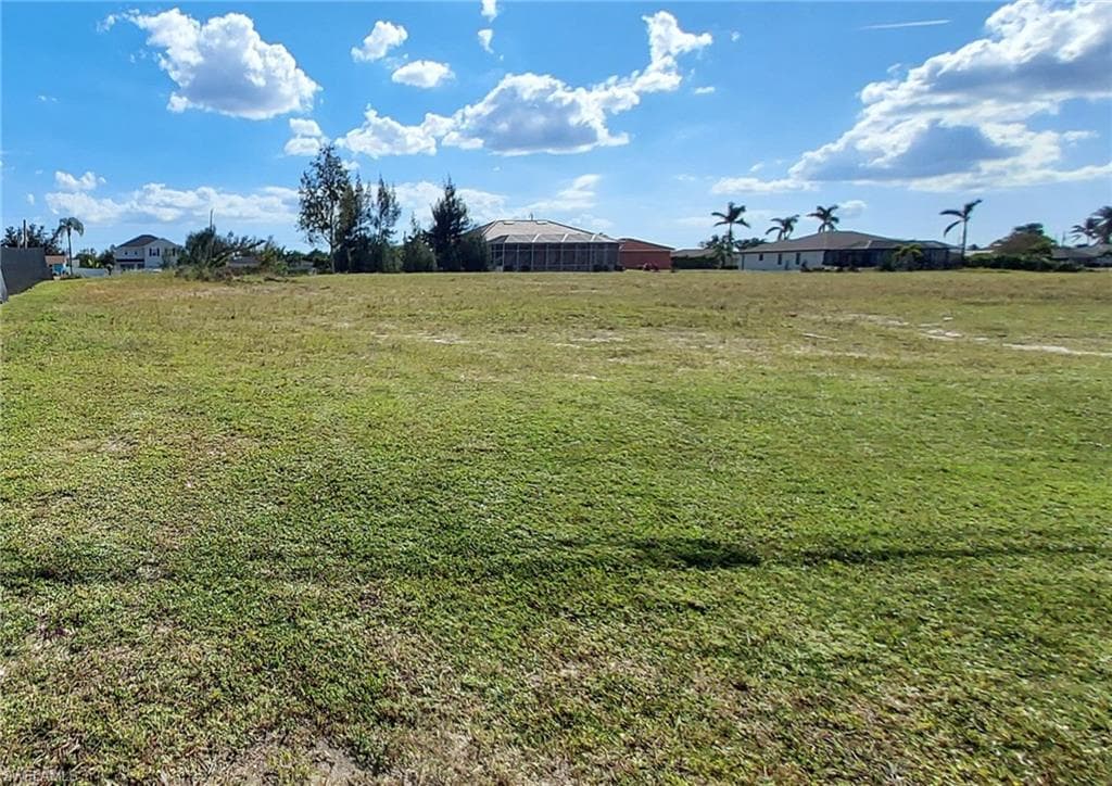 836 SW 28th ST CAPE CORAL, FL 33914