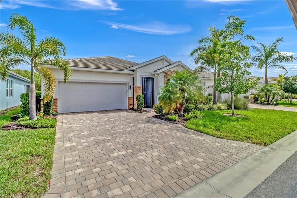28097 Seasons Tide AVE BONITA SPRINGS, FL 34135